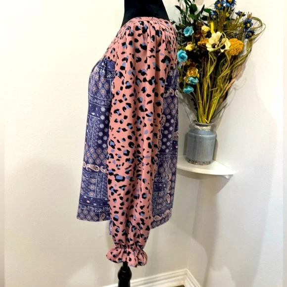 ANDREE BY UNIT Pink and Blue Patterned Blouse Tunic size Medium - Picture 3 of 8